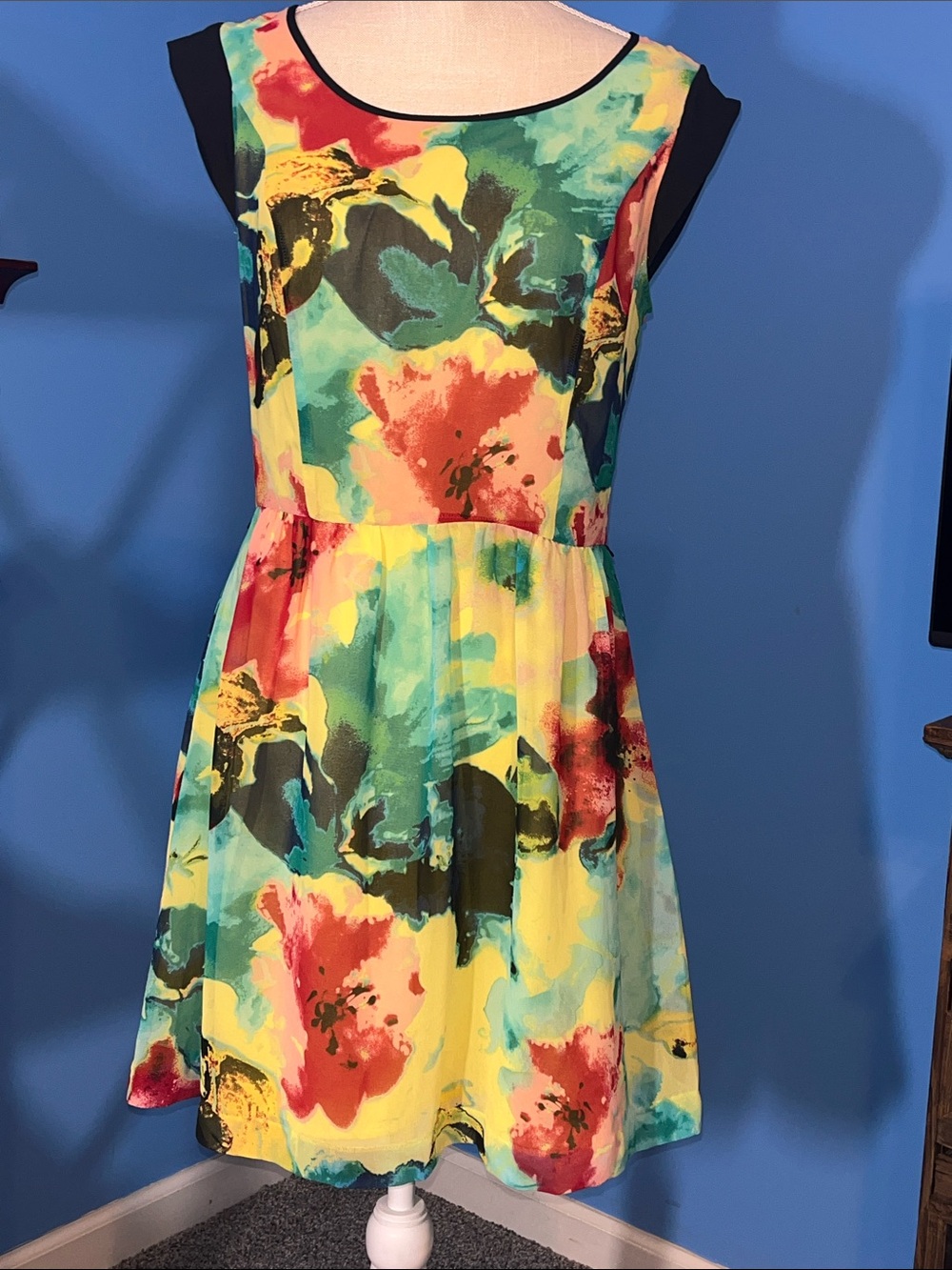Kensie Multicolor Floral Sleeveless Fit & Flare Dress, Size M